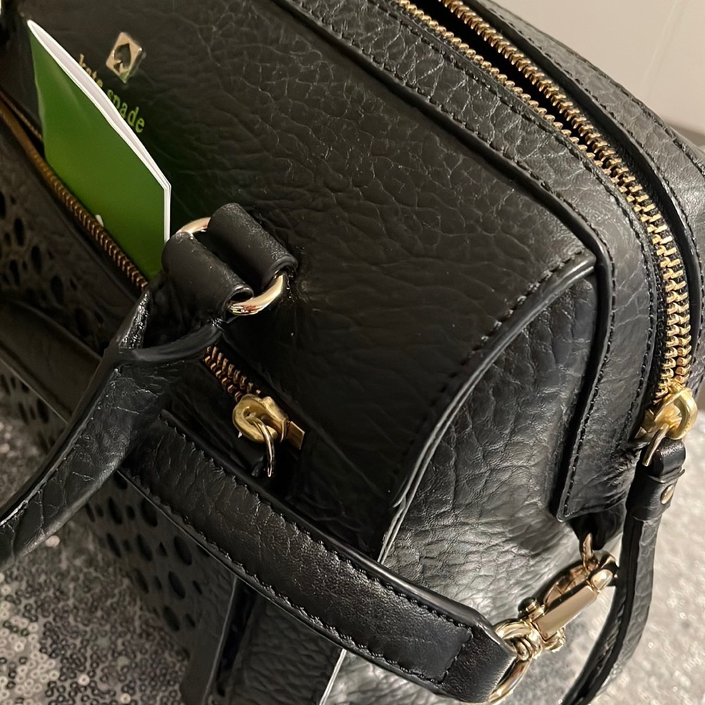 Kate spade Delaney Perri Lane Bubbles - Black can be worn as cross body as well - Picture 3 of 3